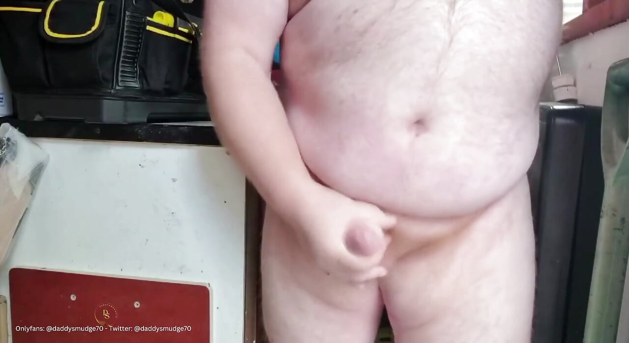 Daddy Cums in Shed