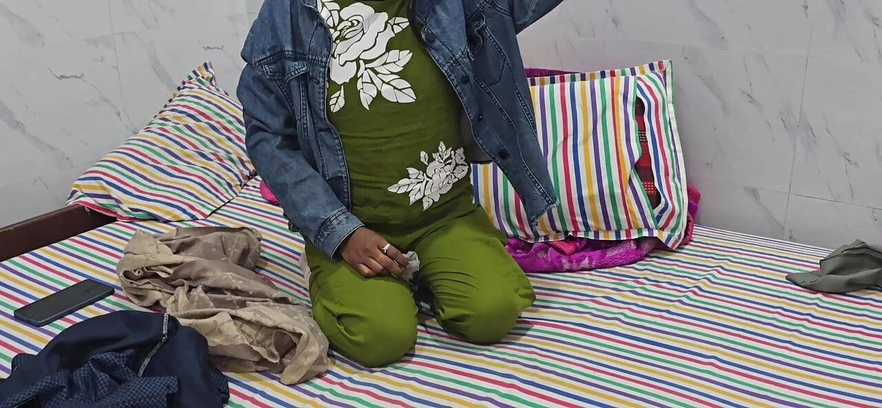 Badly sex with my new girlfriend, Indian xxx video,  full enjoy with my new girlfriend Sexy figure