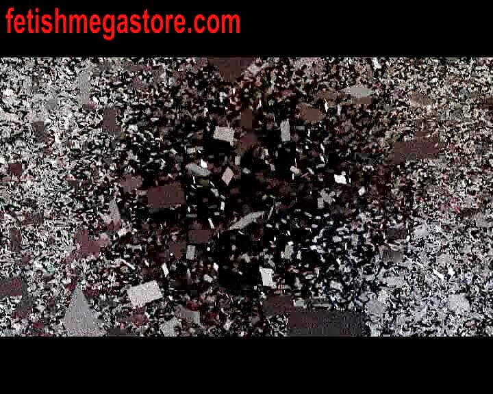 Des nanas baisent avec un gode