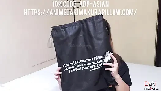 Asianwetpussy30 - ich hatte das Geschenk, das mein stiefvater mir gegeben hat, nicht erwartet. (Anime-dakimakura-kissen)