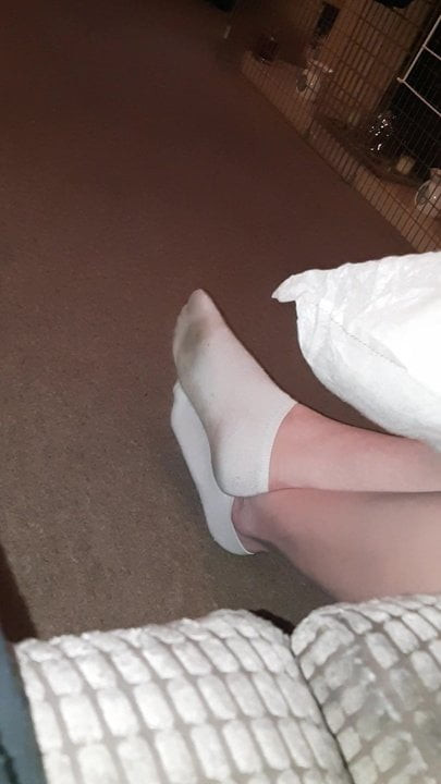 Watching goddesses feet in socks, sockjob teaser