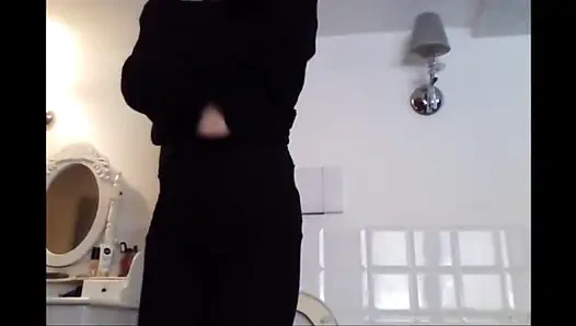 Rauchende fetisch! Sieh, wie ich mich auf dem Wc mit Zigaretten entspanne