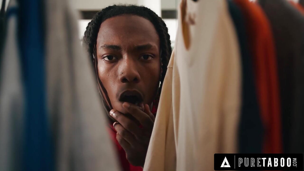 PURE TABU fałszywe sztuczki sojusznika lesbijek kochanków Destiny Mira i Ameena Green do wykonywania dla niego