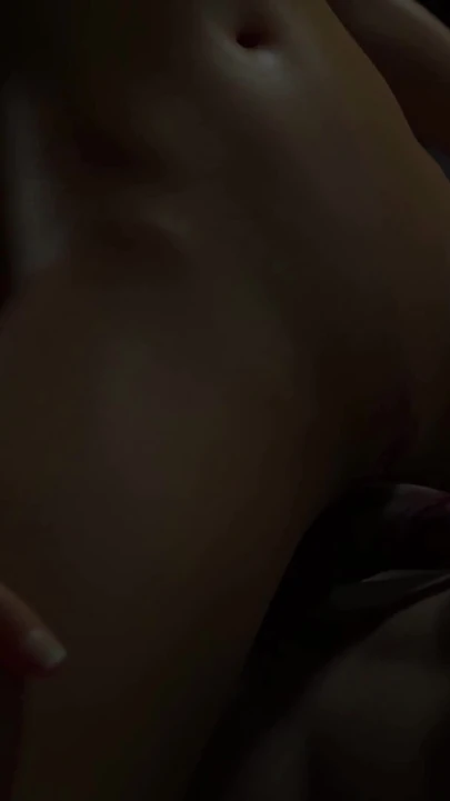 Momento iconico da "Giovane bionda con grandi tette scopa compagna di stanza e ottiene una sborrata sulla sua pancia - gioco porno Hentai 3D -"
