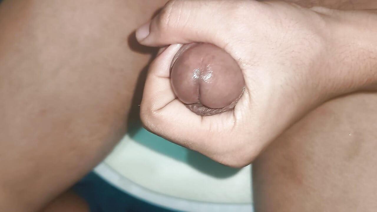 누가 내 맛있는 정자를 마시고 싶어? 18세 이상 자지를 따먹는 18세 소녀