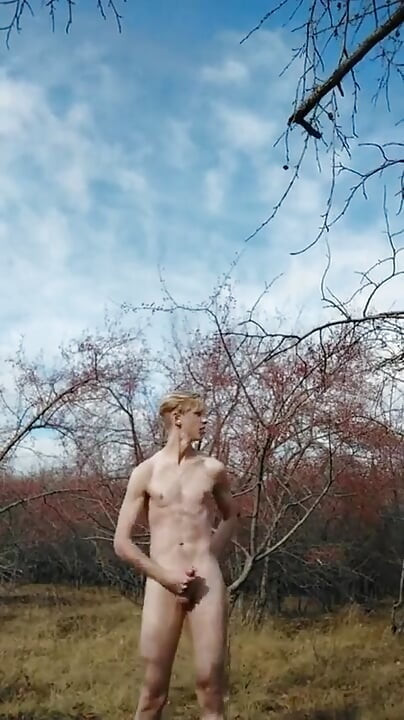 Guy caught jerking off in the park