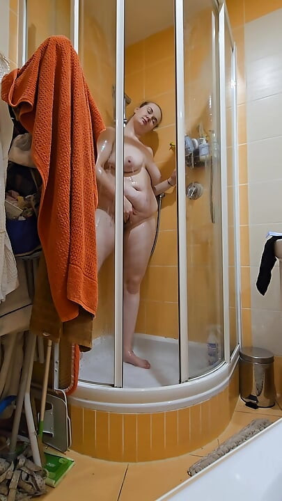 Cute BBW Wife with Big Soft Natural Tits and Big Ass Takes a Shower