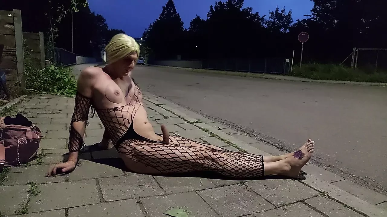 Sabah erkenden soyun ve aranıyor