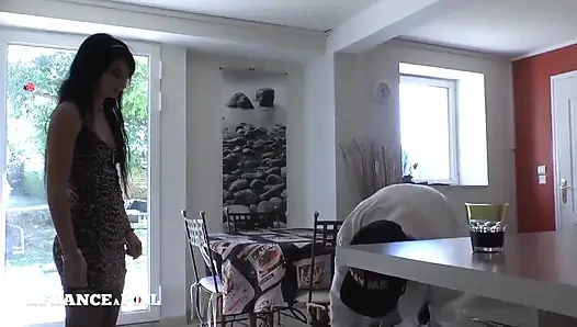 Pantat bahenol ibu-ibu bahenol ini dientot habis-habisan sampai dicrot di dalam sama pakar sodomi kami