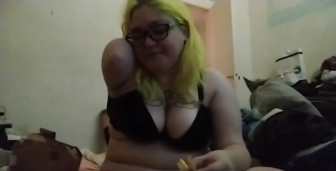 Feederism 2 Double Chicken Burger and Rolls