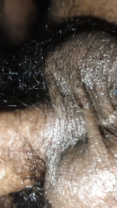 Desi Bhabhi's ass hit