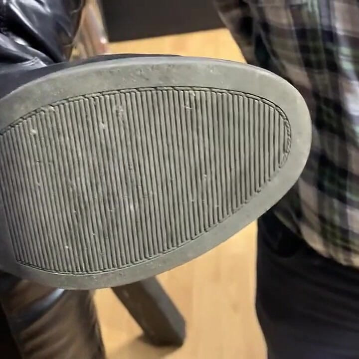 Tudo para minhas botas de coxa alta e meus pés