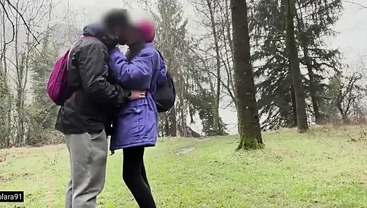 Lollolara91 - Pumpe im wald -
