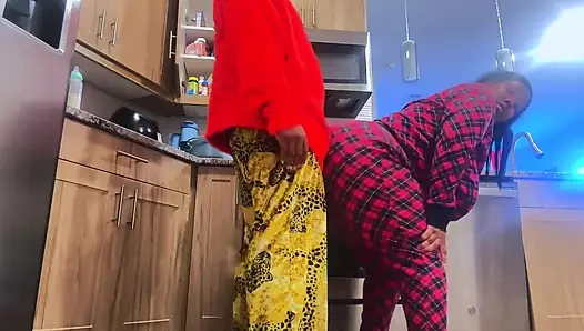 Возбуждение на кухне