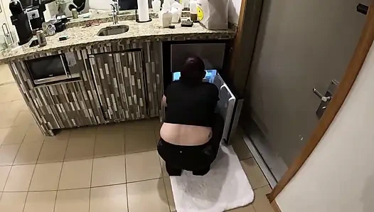Vacation Turns Big Ass Stepmom Into Anal Whore