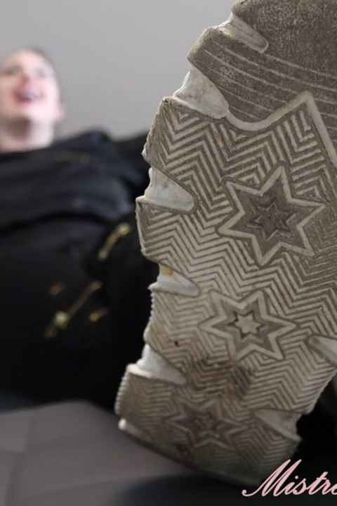 Edge Game a Month Long! Day 4! Dirty Shoes and Smelly Socks Domination!