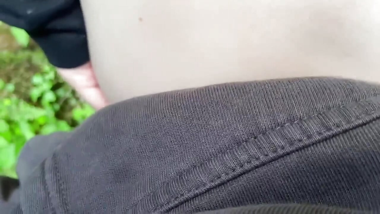 Megbaszott egy turistát a vízesésnél