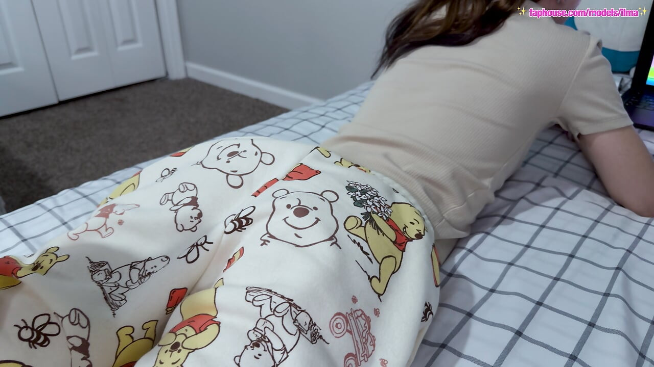 Beautiful Skinny Teen Gets Filled with Cum!