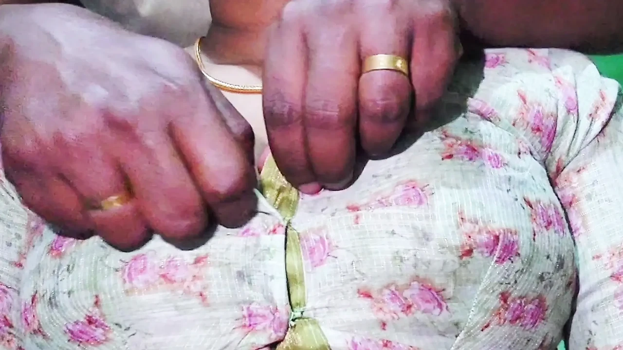 Husband cheating with wife and sex with indian girlfriend 12