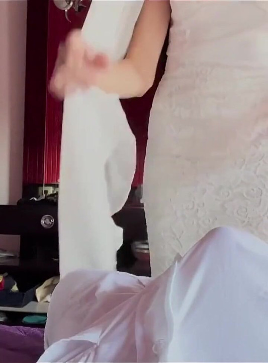 Meine hochzeitsnacht mit einer sexpuppe zum ersten mal als braut