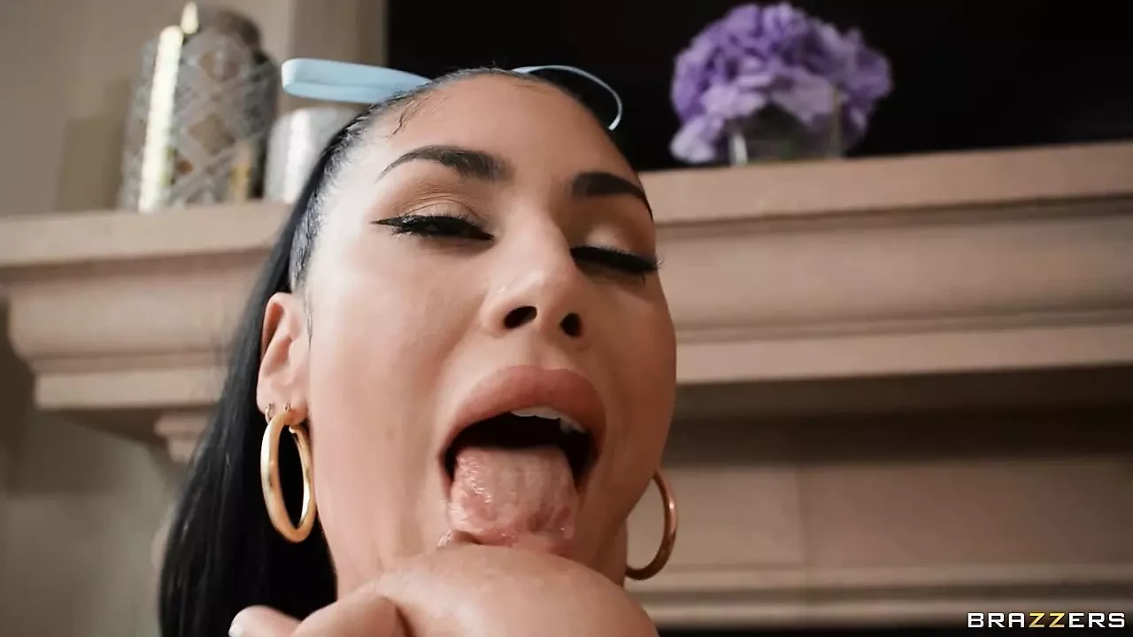 Сатін любить великий і неохайний queenie sateen brazzers