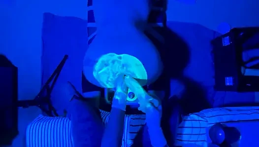 Uv fisting