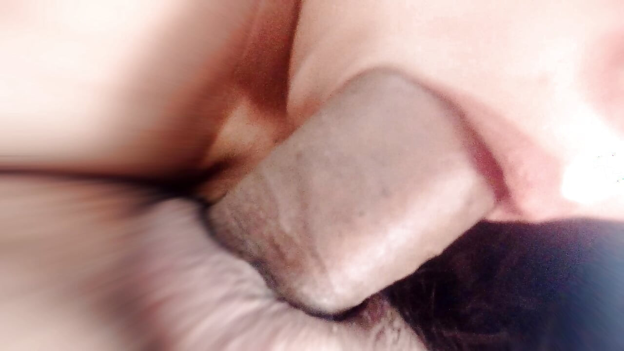 My stepsister's mouth goes crazy when my penis goes in it.