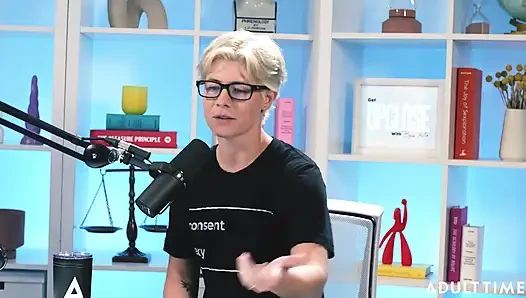 Cadence Lux: Authentic Orgasms & Self-advocacy