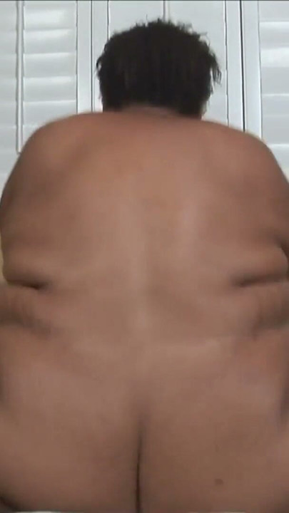 Fette alte Milf fickt jungen Burschen aus der Nachbarschaft | Clip 2