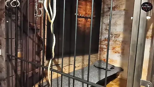 Folter des Schreckens für den Sklaven - Sklave im Gefängnis - Teil 3