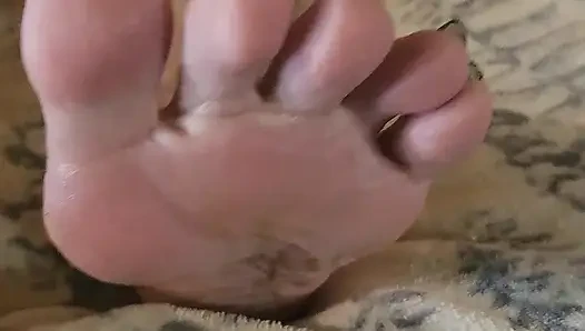 Goode Girl Vücuda Tapma 31 Talimatı Veriyor