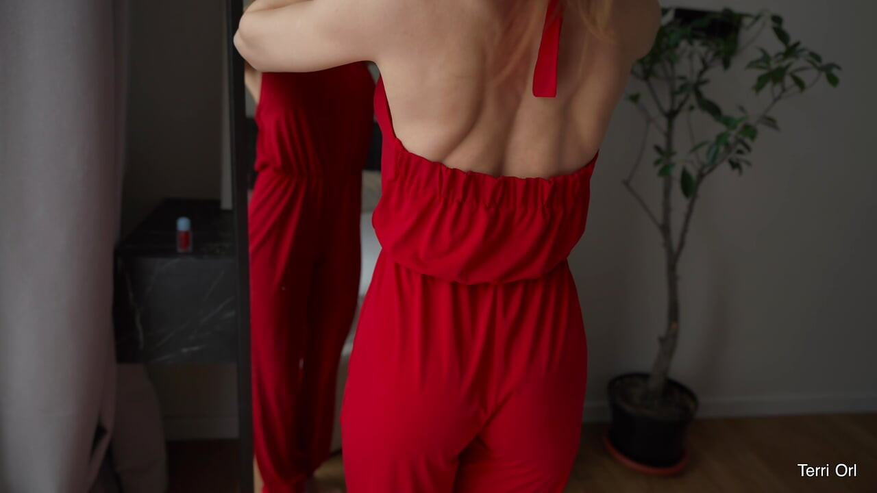 The horny wife was late for the concert because she wanted to suck a big dick and got cum in her pussy - he came twice