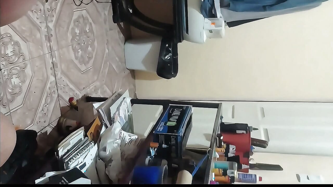 My friend called me because she was bored and look how her ass turned out