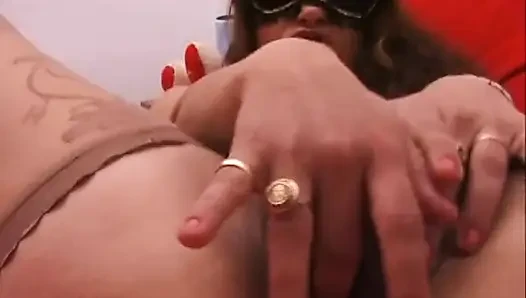 Amateur hairy pussy masturbation in masked