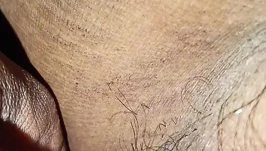 Peli cudai ladki ki choti cut me