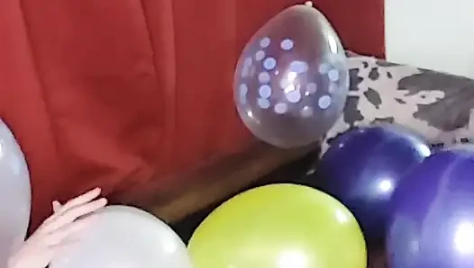ShyyFxx riding balloons
