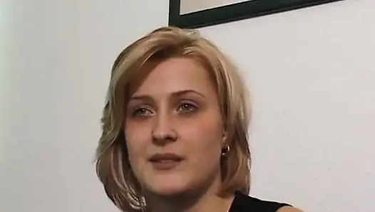 Video porno pertamanya