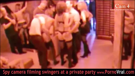 Французская свингерская вечеринка в частном клубе! часть 4