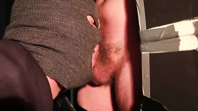 20-yr-old Frat cums 2x at my gloryhole