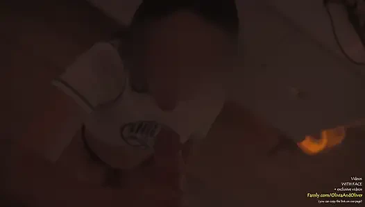 Sepong kontol di tengah malam setelah pesta!