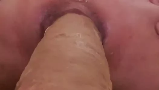 Monsterdildo anal
