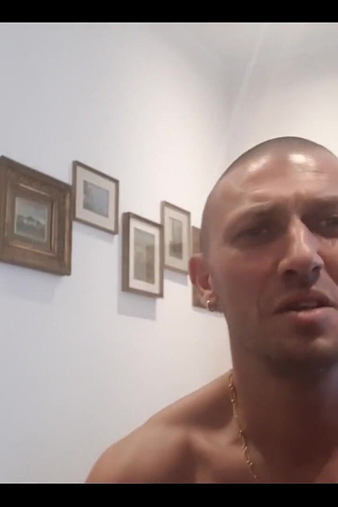 这个家伙打我的屁股