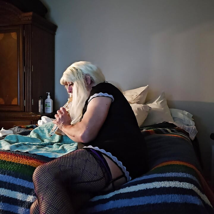 Sissy crossdresser husband Jasmine acts a slut