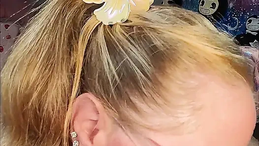 Gırtlağına Kadar Sakso Çekiyor - 94 Oda Arkadaşı Gırtlağına Kadar Sakso Çekiyor