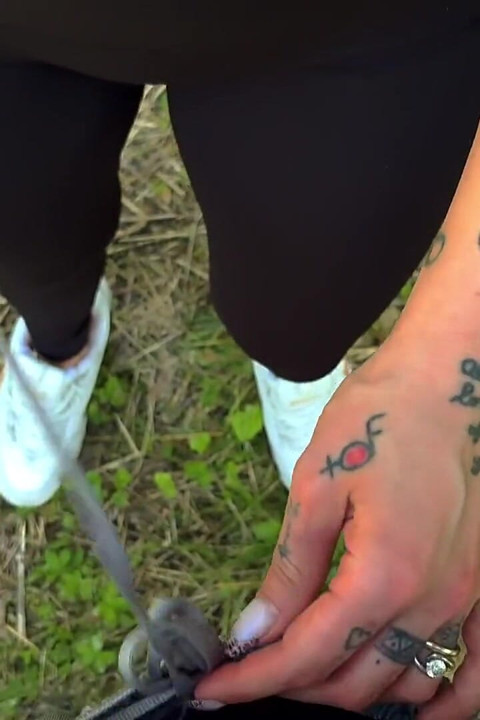 I Got Fucked in a Public Park by a Runner and I Squirted on Him!