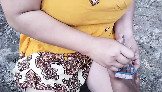 Nag palinis ng kuko si manong pero iba pala ang gusto niya