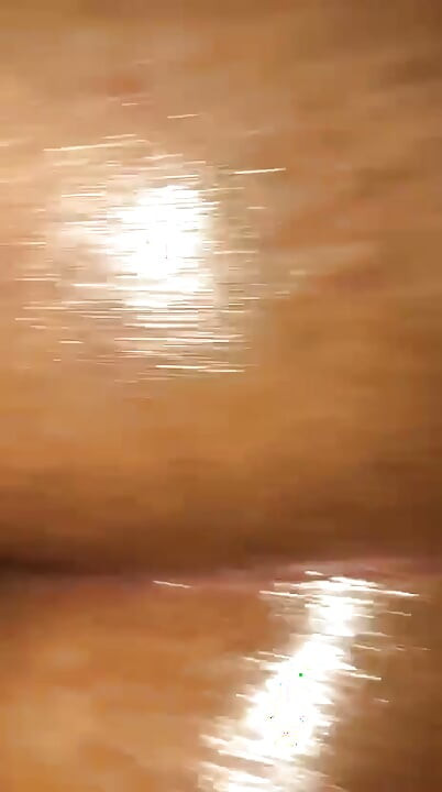 oleosa rabuda de quatro, zoom