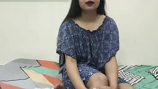 Возбужденная индианка Saara мастурбирует себя, очень горячее XXX видео