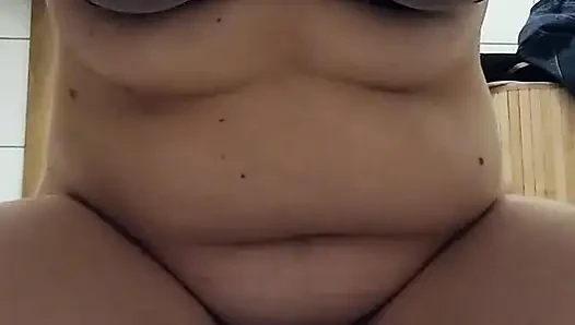 Quick foreplay to warm up and have a wet pussy for new lover