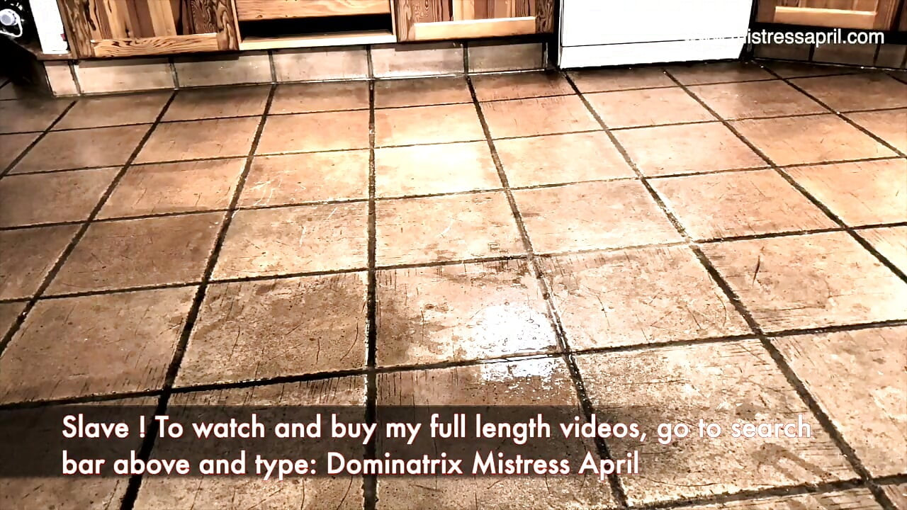 Bà chủ Dominatrix April tẩy não nô lệ không xứng đáng